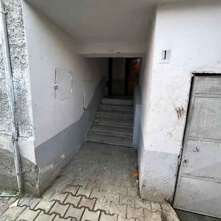 Golden Cherry Apartamento Tirana