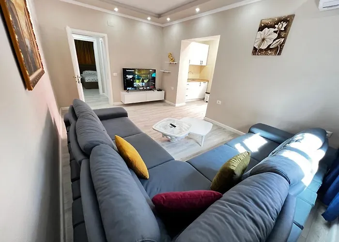 Golden Cherry דירה טיראנה