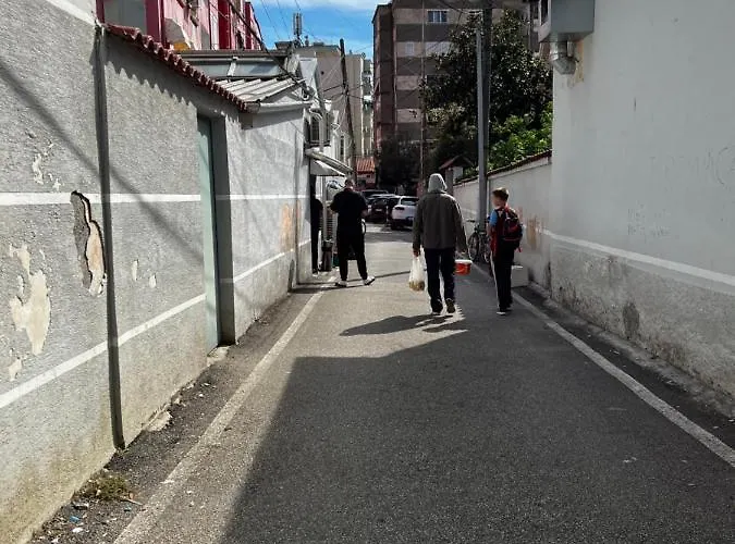 Golden Cherry דירה טיראנה